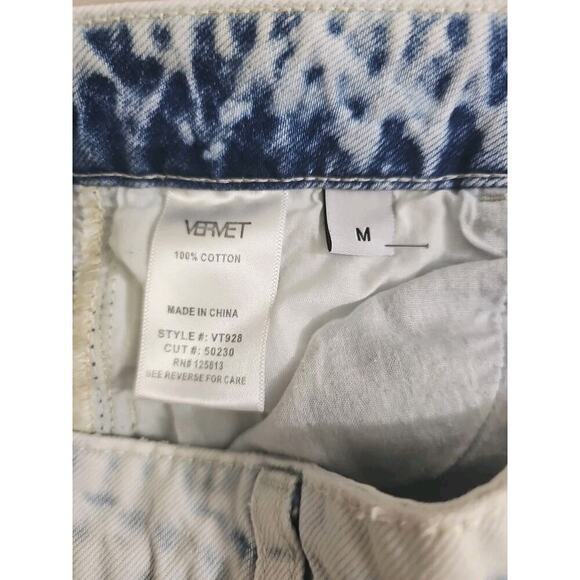 Vervet Los Angeles ~Woman Size M~ Acif Wash Distressed Cutoff Denim Jean Shorts. - Picture 11 of 12